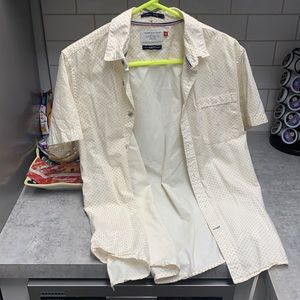 Slim Fit Short Sleeve Floral Button Down Size M